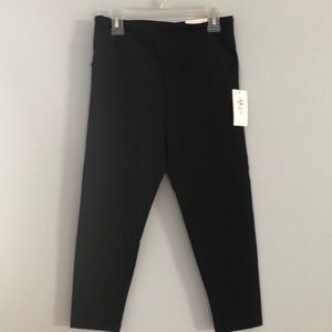 PETITE STYLE & CO. Capri Leggings
